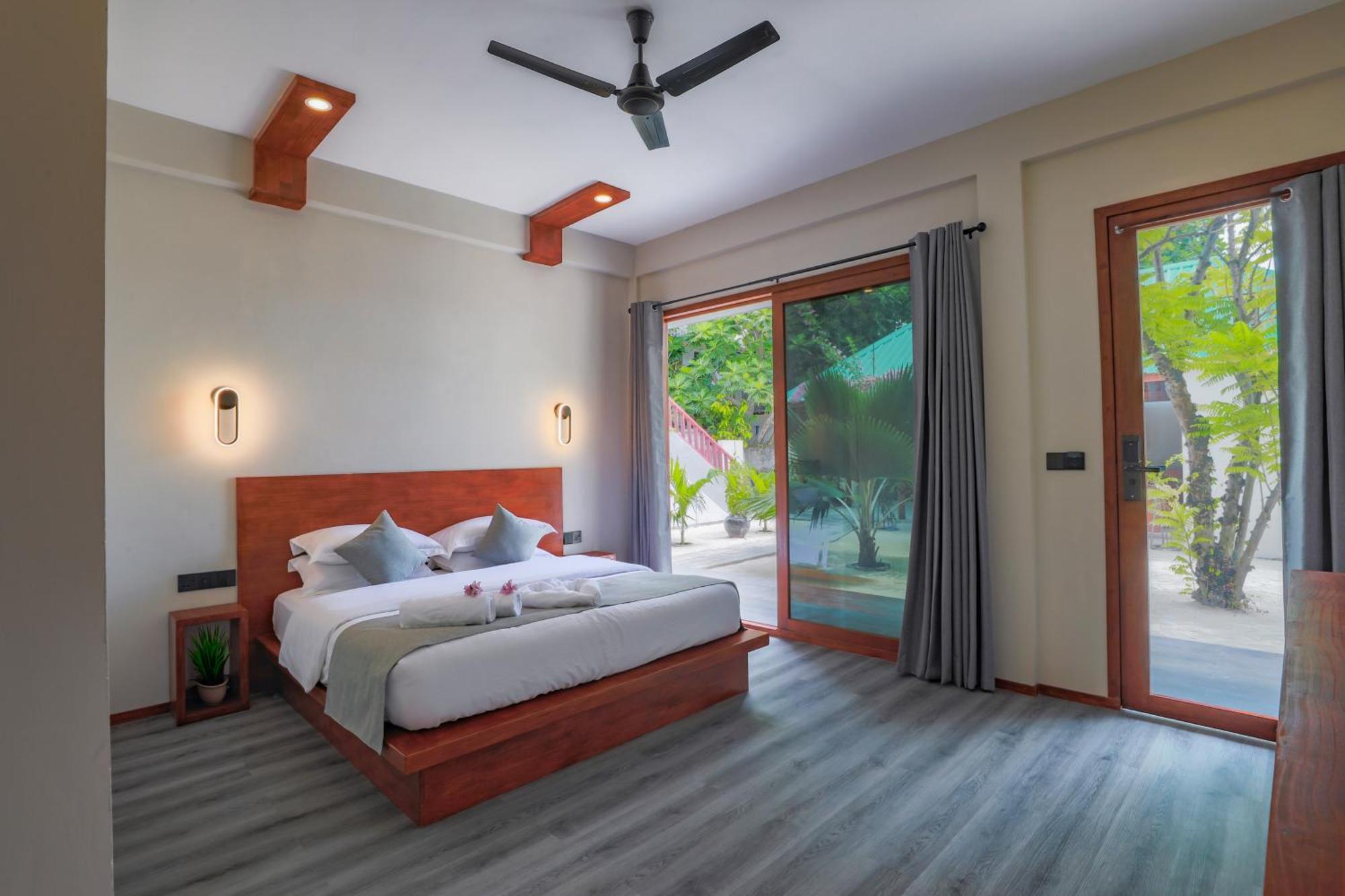 Hotel Sunny Breeze View Hangnaameedhoo Exterior foto